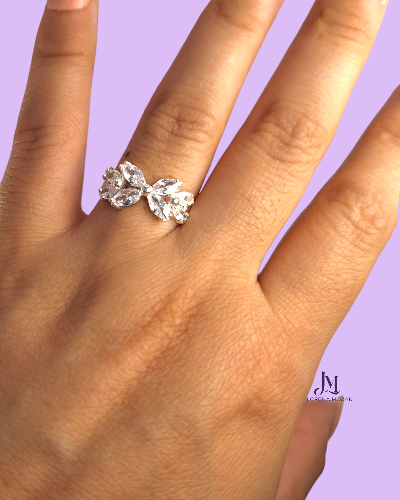ANILLO DE PLATA CON MOÑO DE ZIRCONAS HECHO EN MÉXICO BY LORENA MOZAK 