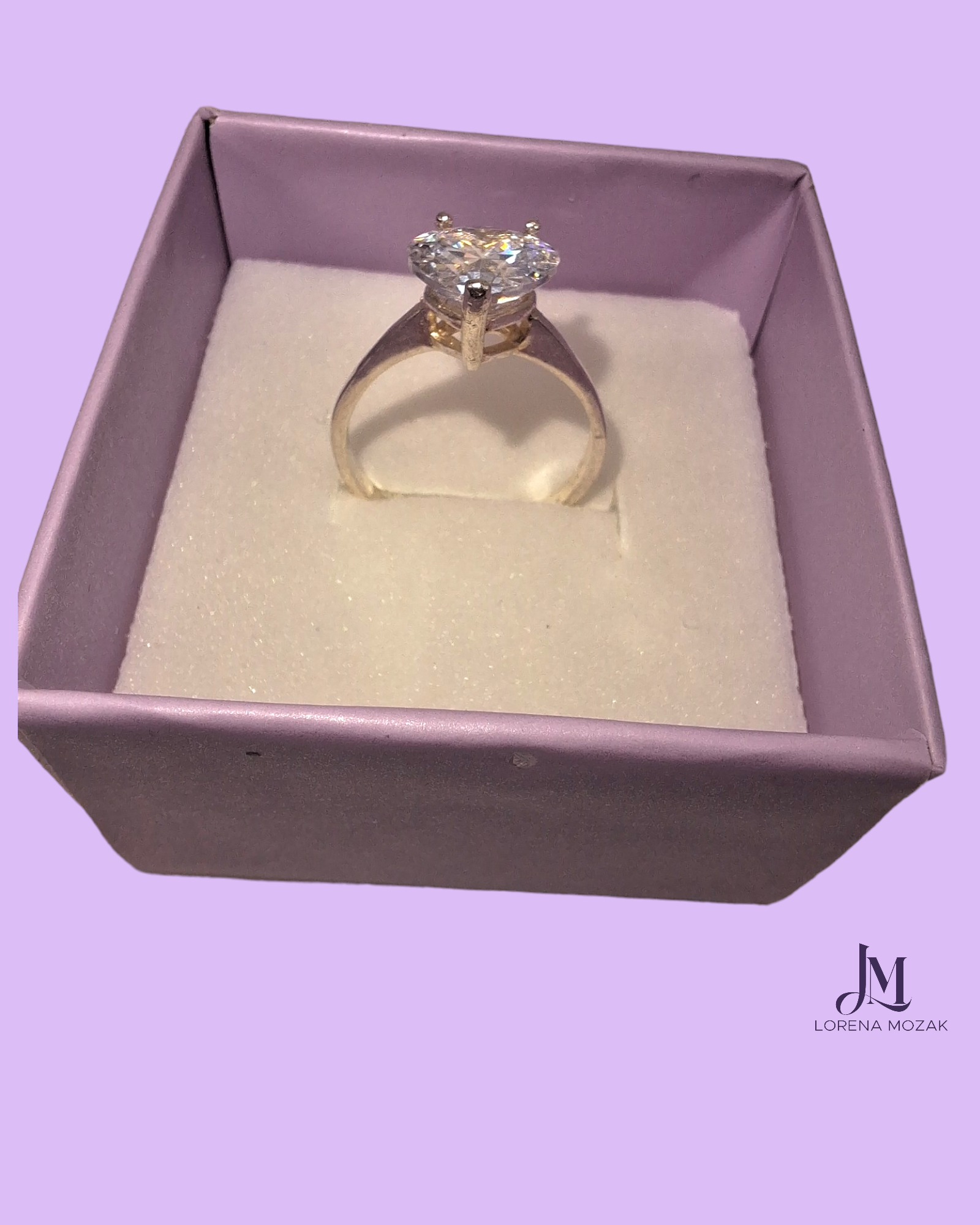 ANILLO FORMA DE  CORAZÓN PLATA FINA 925  HECHO EN MÉXICO BY LORENA MOZAK  ANILLO DE PLATA FINA CON ZIRCONIAS EN FORMA DE MOÑO COQUETE