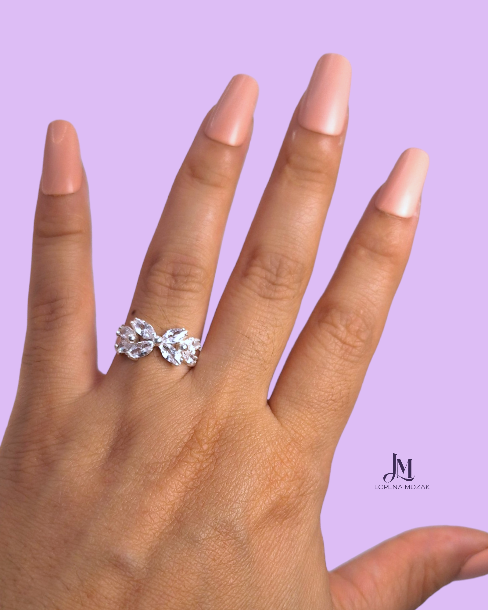 ANILLO DE PLATA CON MOÑO DE ZIRCONAS HECHO EN MÉXICO BY LORENA MOZAK 