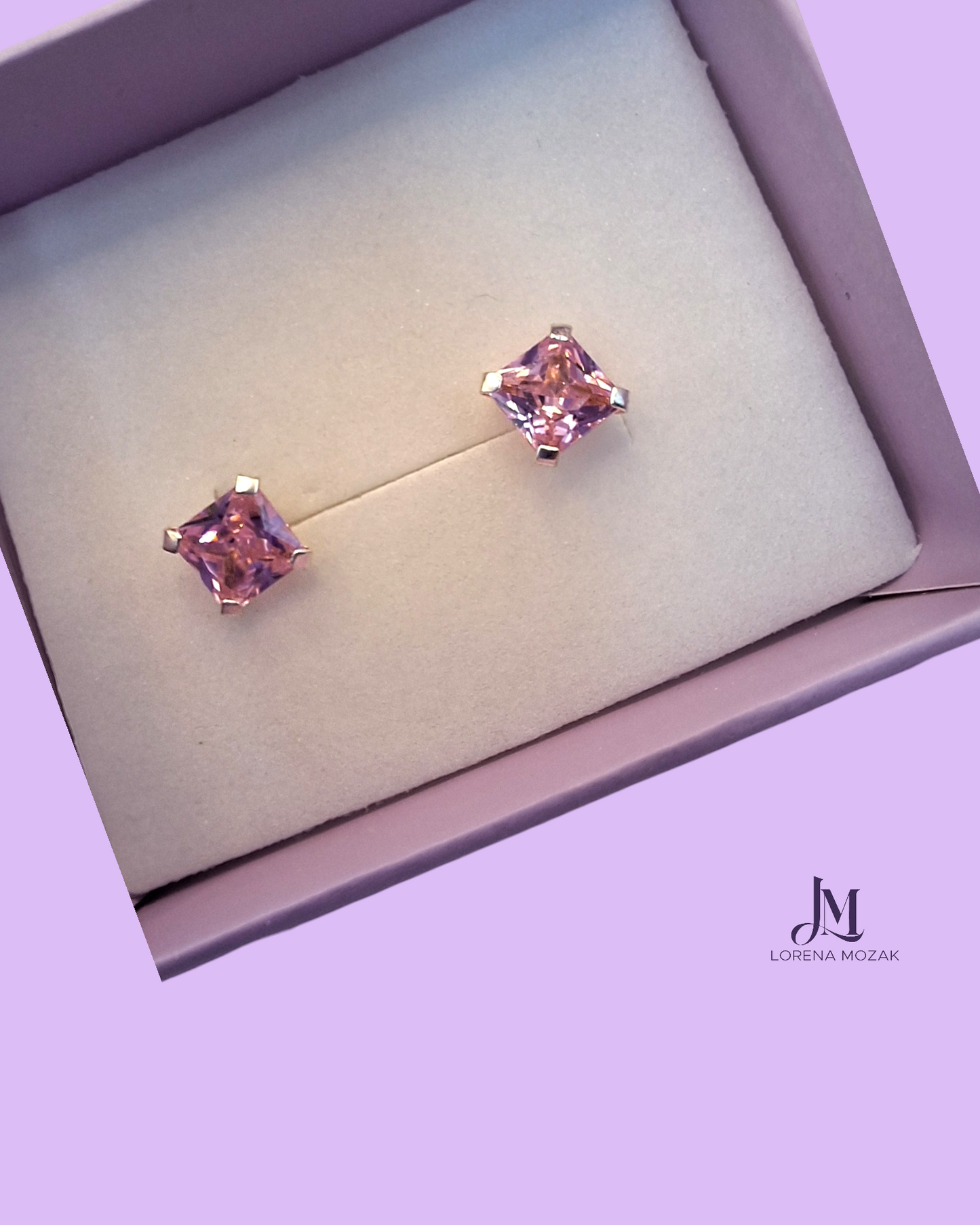 Broquel cuadrado Rosa.